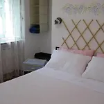 Bed & Breakfast I Glicini 3*