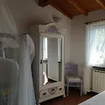 I Glicini Couette-café Vescina