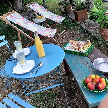 Alojamento de Acomodação e Pequeno-almoço I Glicini 3*